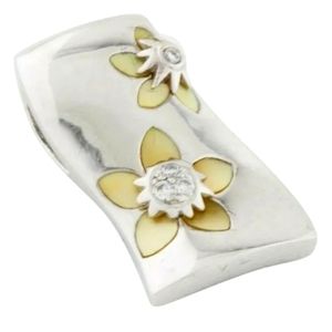 18k Gold Diamond Pendant Mother Of Pearl Flower- Solid Gold Estate 5 grams